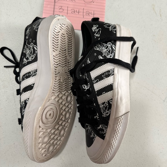 2 pair of Adidas size 4 Disney Goofy shoes - Picture 2 of 10